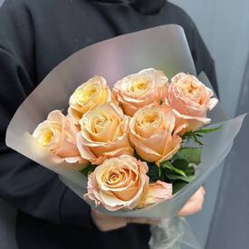 Букет из 7 роз Эквадор 50см