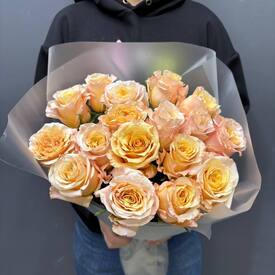 Букет из 17 роз Эквадор 50см
