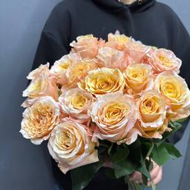 Букет из 17 роз Эквадор 50см