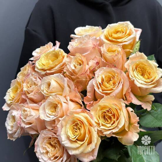 Букет из 19 роз Эквадор 50см
