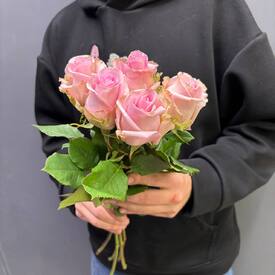 Букет из 5 роз Эквадор 50см