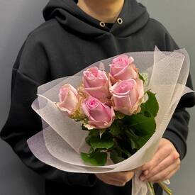 Букет из 5 роз Эквадор 50см