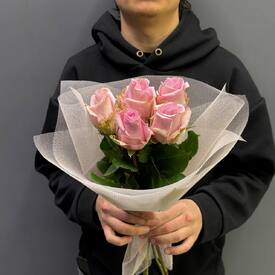 Букет из 5 роз Эквадор 50см