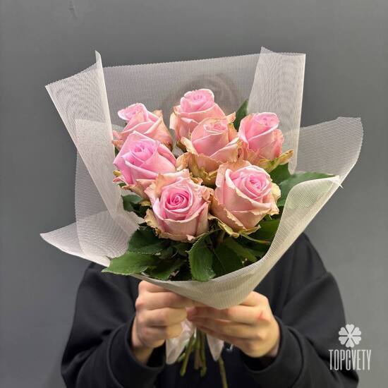 Букет из 7 роз Эквадор 50см