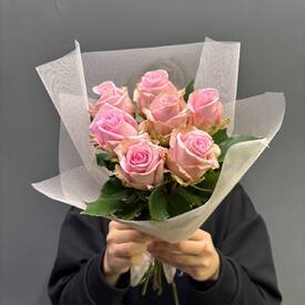 Букет из 7 роз Эквадор 50см