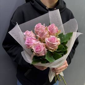 Букет из 7 роз Эквадор 50см