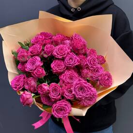 Букет из 15 кустовых пионовидных роз 50см