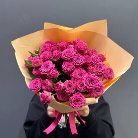 Букет из 15 кустовых пионовидных роз 50см