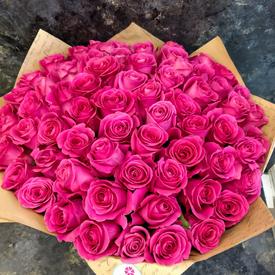 Букет из 51 розовой розы Пинк Флойд 70см и плюшевый мишка