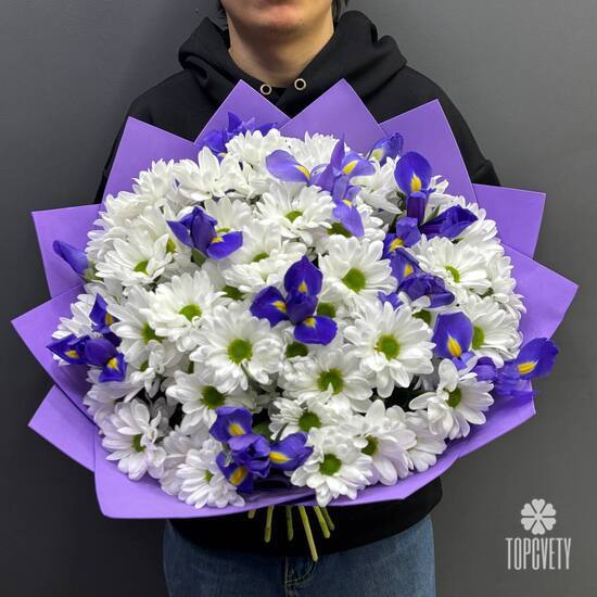 Букет из хризантем, и ирисов