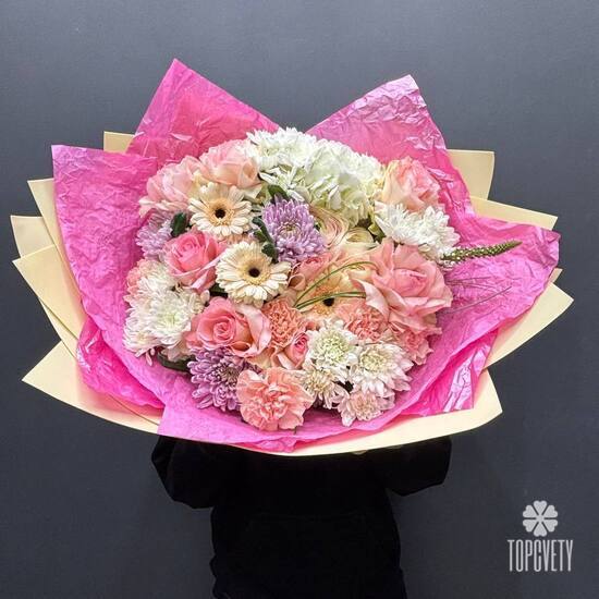 Букет из роз, гвоздик и гербер