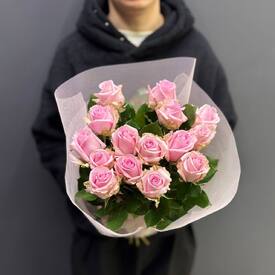 Букет из 15 роз Кения 50см 