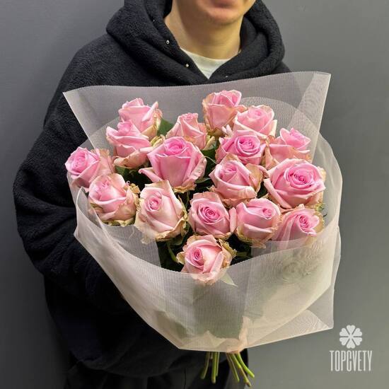 Букет из 17 роз Кения 50см	