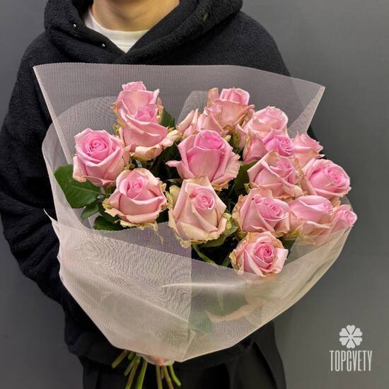 Букет из 17 роз Кения 50см	