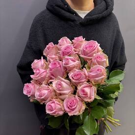 Букет из 19 роз Кения 50см	