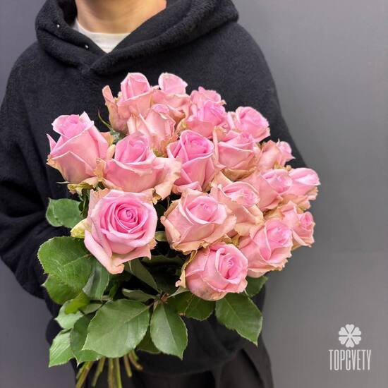 Букет из 19 роз Кения 50см	