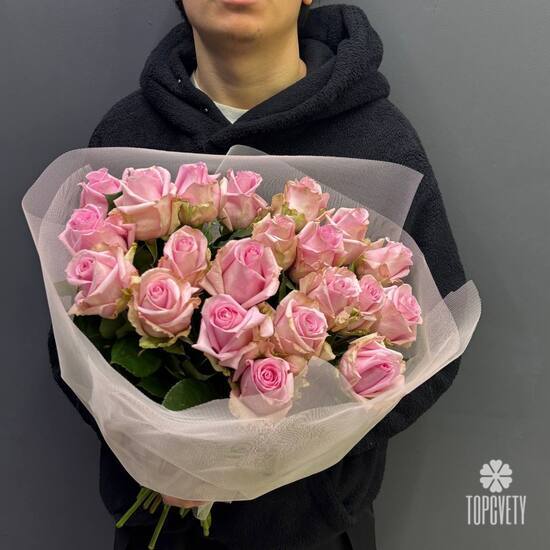 Букет из 21 роз Кения 50см