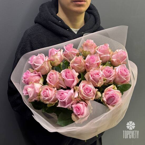 Букет из 21 роз Кения 50см