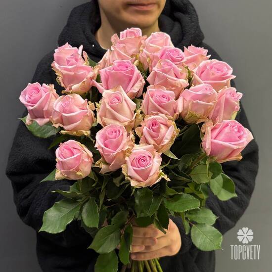 Букет из 21 роз Кения 50см