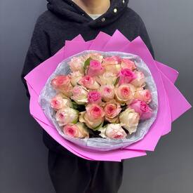 Букет из 25 роз микс Кения 50см