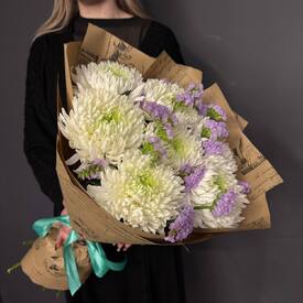 Букет из 7 хризантем Магнум