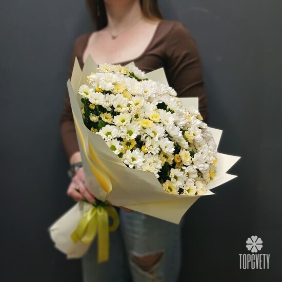 Букет из 21 кустовой хризантемы Сантинии