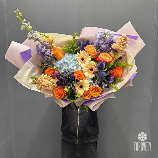 Букет из гортензии, роз и гербер