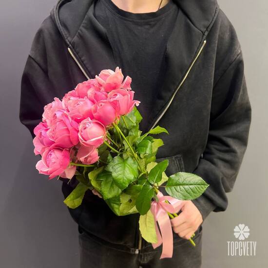 Букет из 5 кустовых пионовидных роз 50см