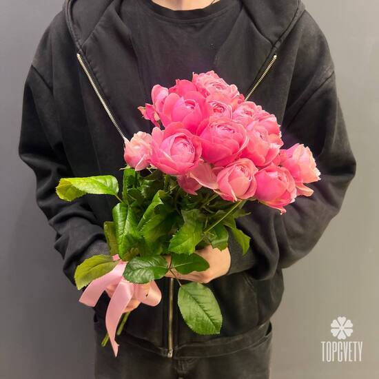 Букет из 5 кустовых пионовидных роз 50см