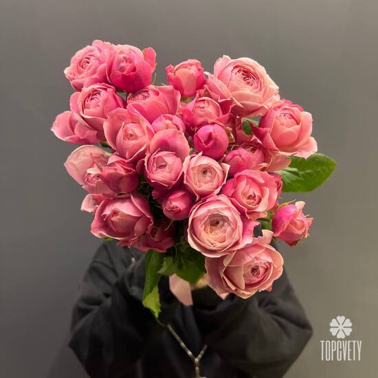 Букет из 7 кустовых пионовидных роз 50см