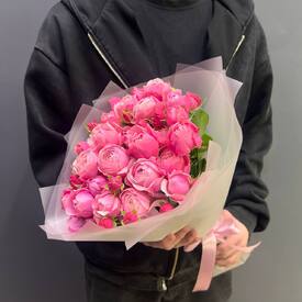 Букет из 7 кустовых пионовидных роз 50см