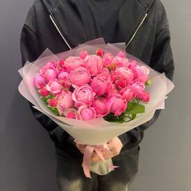 Букет из 7 кустовых пионовидных роз 50см