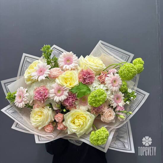 Букет из роз, гербер и эустомы