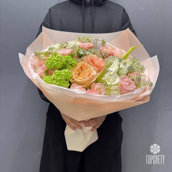 Букет из роз, гортензии и каллы