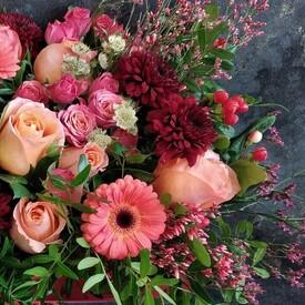 Букет из роз, хризантем и гербер 