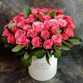 Букет из 51 розовой розы в коробке