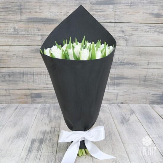 Букет из 45 белых тюльпанов 