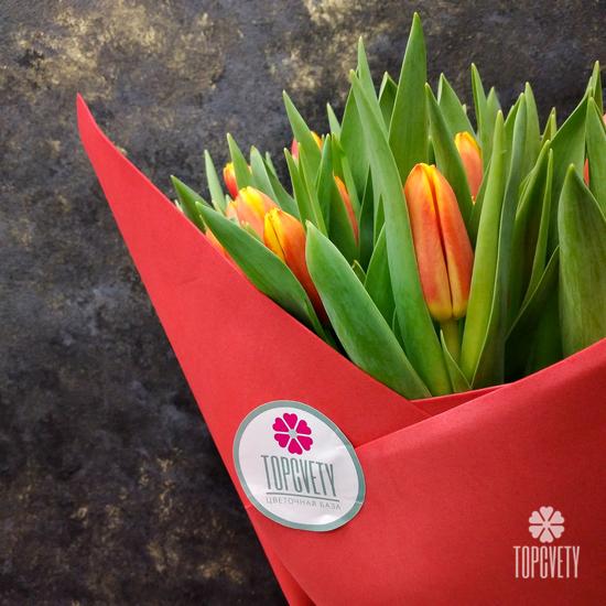 Букет из 51 желто-красного тюльпана