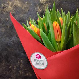 Букет из 51 желто-красного тюльпана