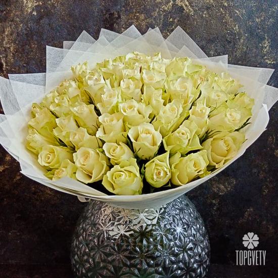 Букет из 51 белой розы Кения 40см