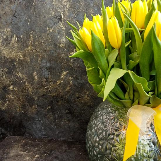 Букет из 51 желтого тюльпана