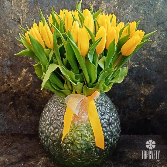 Букет из 51 желтого тюльпана
