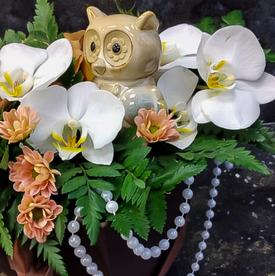 Букет из орхидей и хризантем 