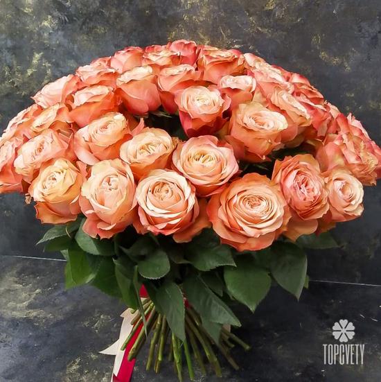 Букет из 35 пионовидных роз Кахала 60см