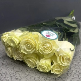 Пачка роз  Мондиаль 70см (10шт)