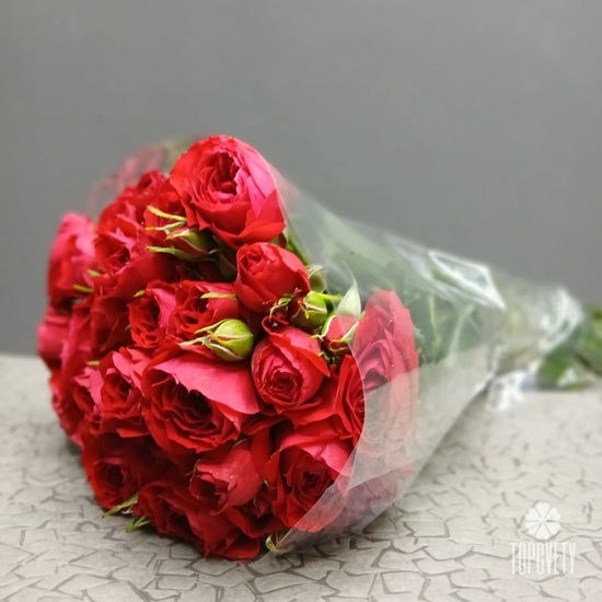 Пачка кустовых роз 50 см (10шт)