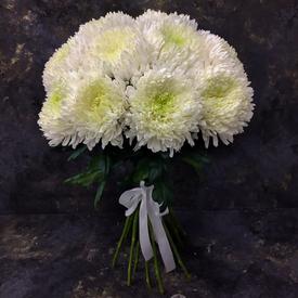 Букет из 15 белых хризантем