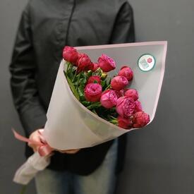 Букет из 3 малиновых кустовых роз 60см