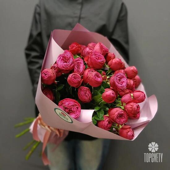 Букет из 9 малиновых кустовых роз 60см