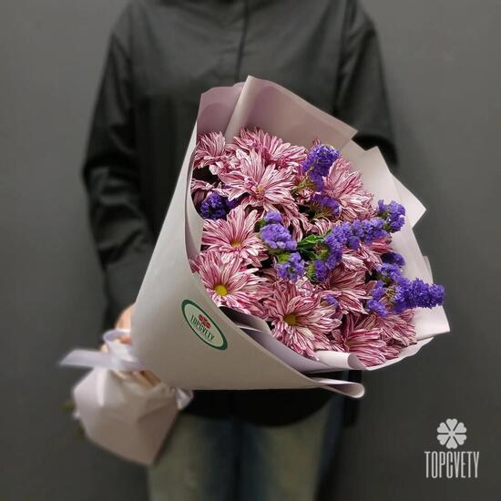 Букет из 5 кустовой хризантемы и статицы
